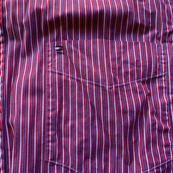 Tommy Hilfiger shirt in very good condition - Picture 2 of 3